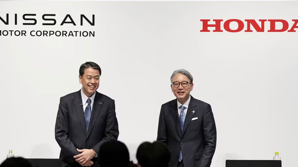 Honda ve Nissan birleşmeyi görüşüyor