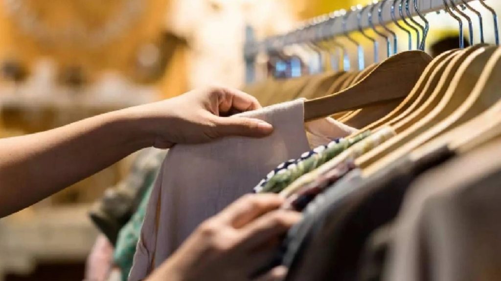 Ünlü isimlerin ekran yüzü olduğu giyim devi iflas etti! Sektör daralıyor