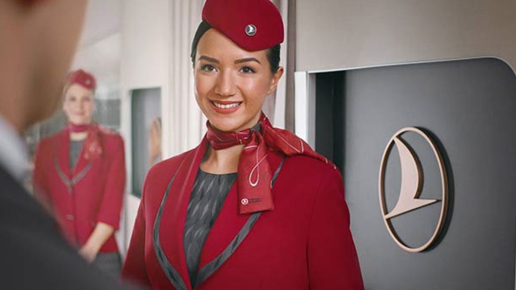 THY hosteslerinin 2025 maaşları dudak uçuklattı! İşte havalara uçuran gelir ve ek avantajlar