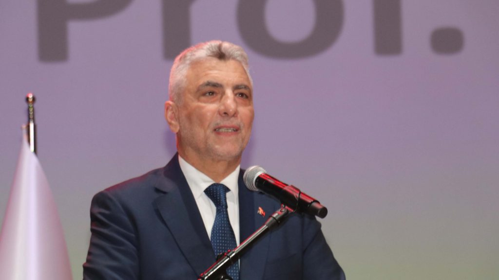 Bakan Bolat: İlk defa Suriye’ye geçişlerde valilerimiz 10 güne kadar izin verecekler