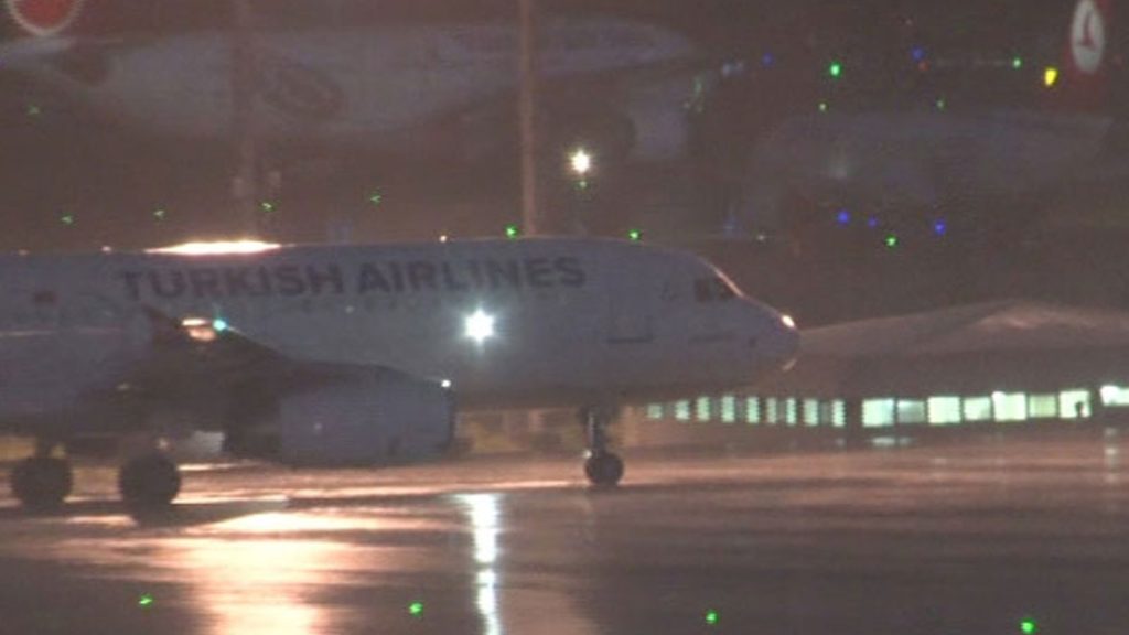 Sabiha Gökçen’de olumsuz hava koşulları nedeniyle uçuş azaltma karar