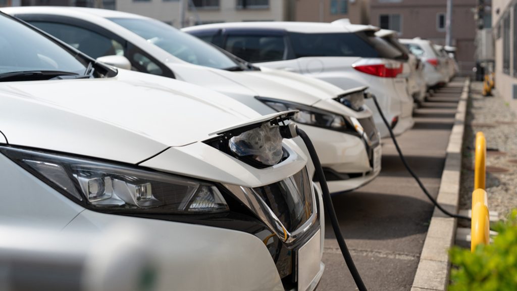 Sitelerde şarj kaosu, elektrikli araçlar komşuluğu bitirdi!