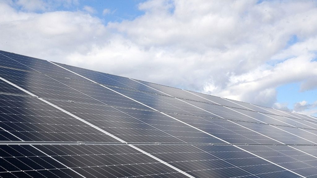 Türkiye’nin güneş enerjisi kurulu gücü 20 bin megavatı aştı