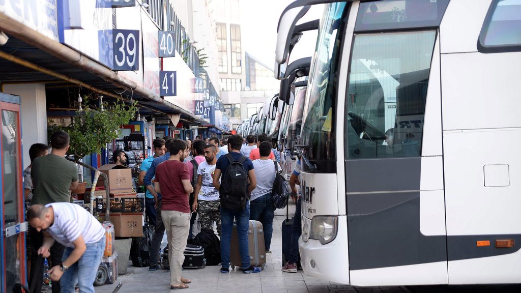 Bayramı şehir dışında geçireceklere “otobüs biletini erken alın” uyarısı!