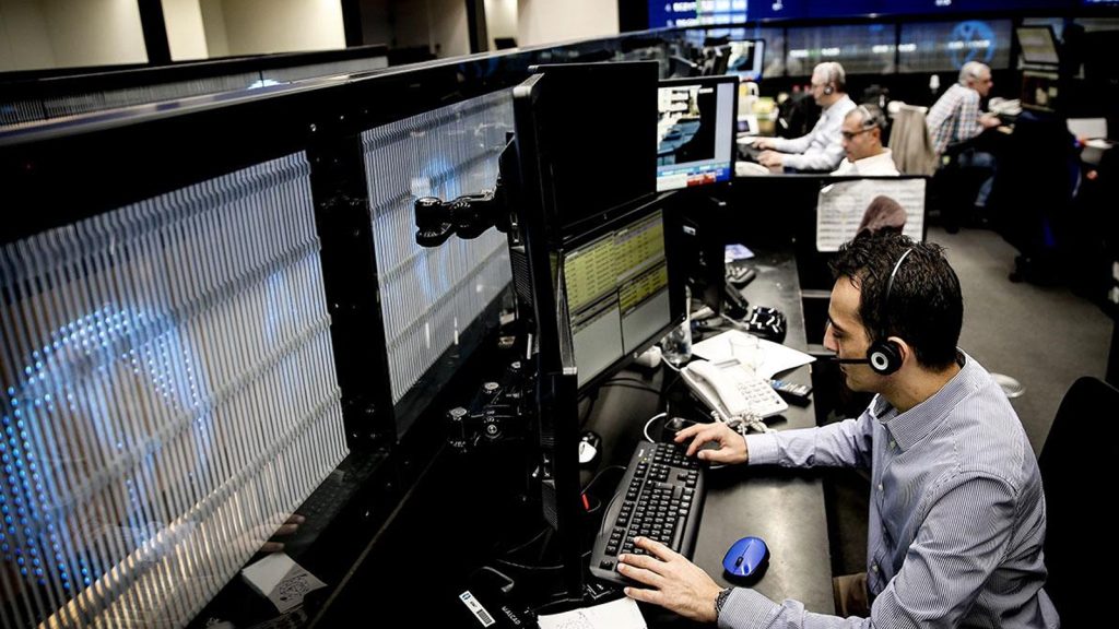 Borsa günün ilk yarısında 10.000 puanı geçti