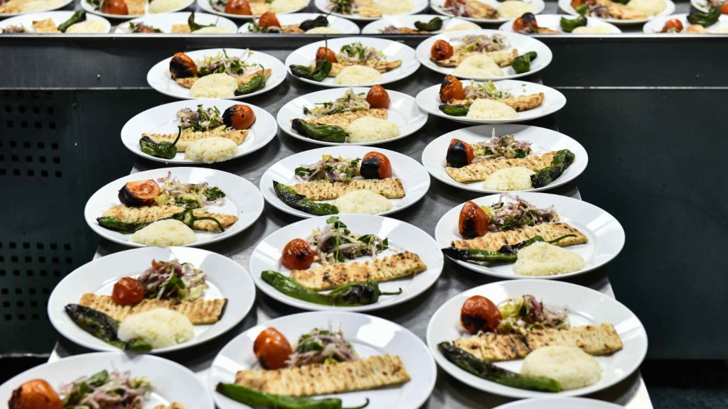 Türkiye dışarıda iftar yapmaktan vazgeçti, araştırma sonuçları açıklandı