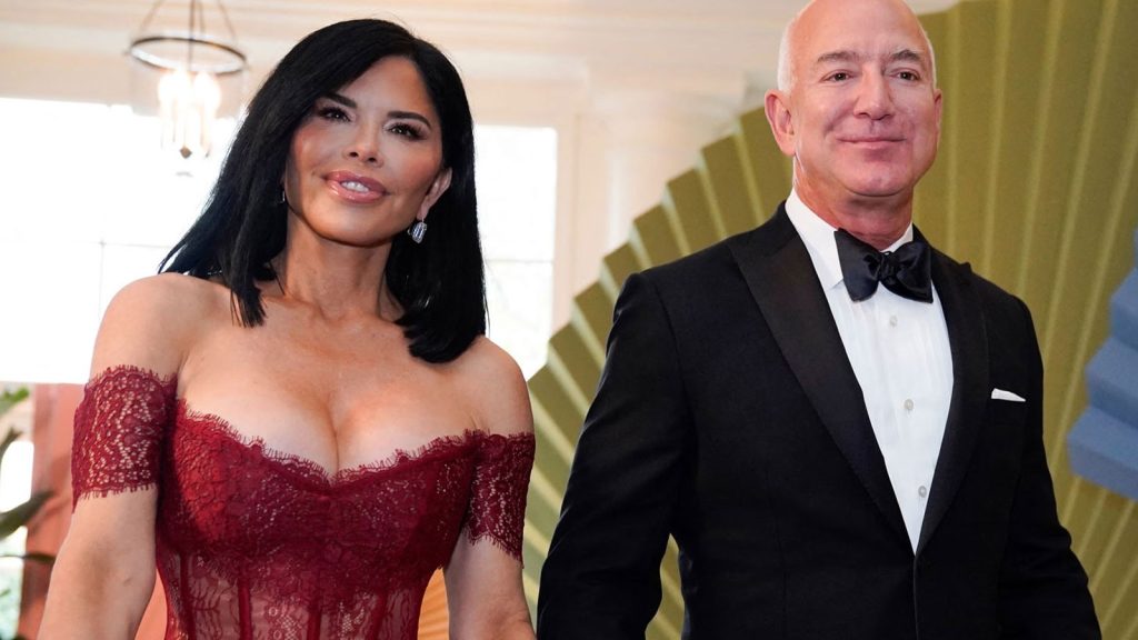 Dünyanın en zengin 10 ismi arasında yer alan Jeff Bezos, düğünü için Türklerin kapısını çaldı