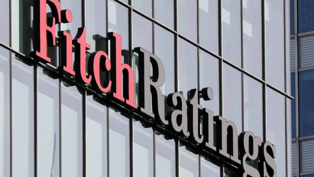 Fitch, Çin’in kredi notunu “A” seviyesine düşürdü