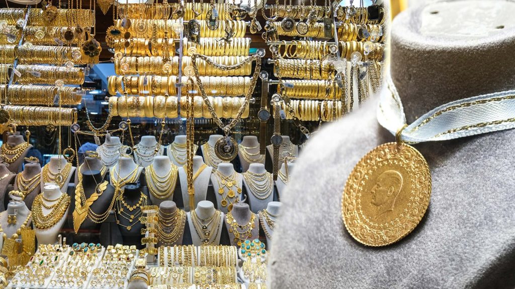 Rekor üzerine rekor kıran altında sahteciliğe dikkat! İşte sahte altını ayırt etmek için en sağlam yöntem