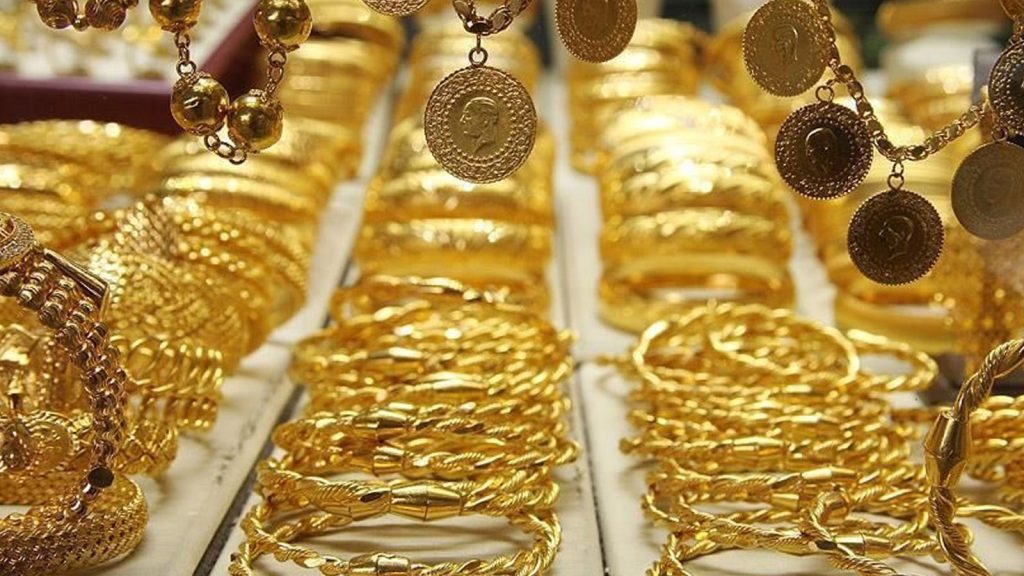 Tarife sonrası altın tahminleri artıyor! Bir banka daha hedef yükseltti