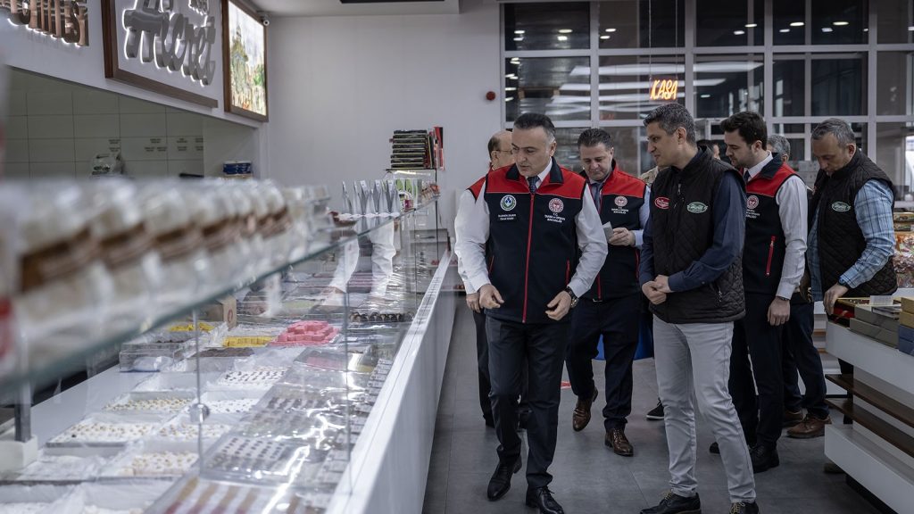 Ticaret Bakanlığı zirai don sonrası “fahiş fiyat” girişimlerini mercek altına aldı