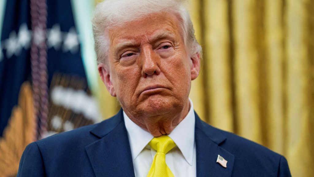 Trump o ismi görevden aldı