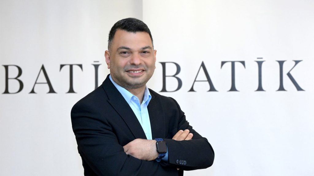 Batik Yeniden Sahneye Çıkıyor: 55 Yıllık Tecrübe ile Büyük Geri Dönüş