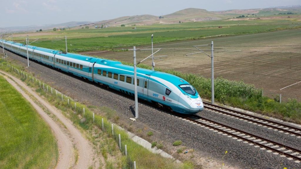 8 milyon kişi daha yüksek hızlı trene kavuşacak
