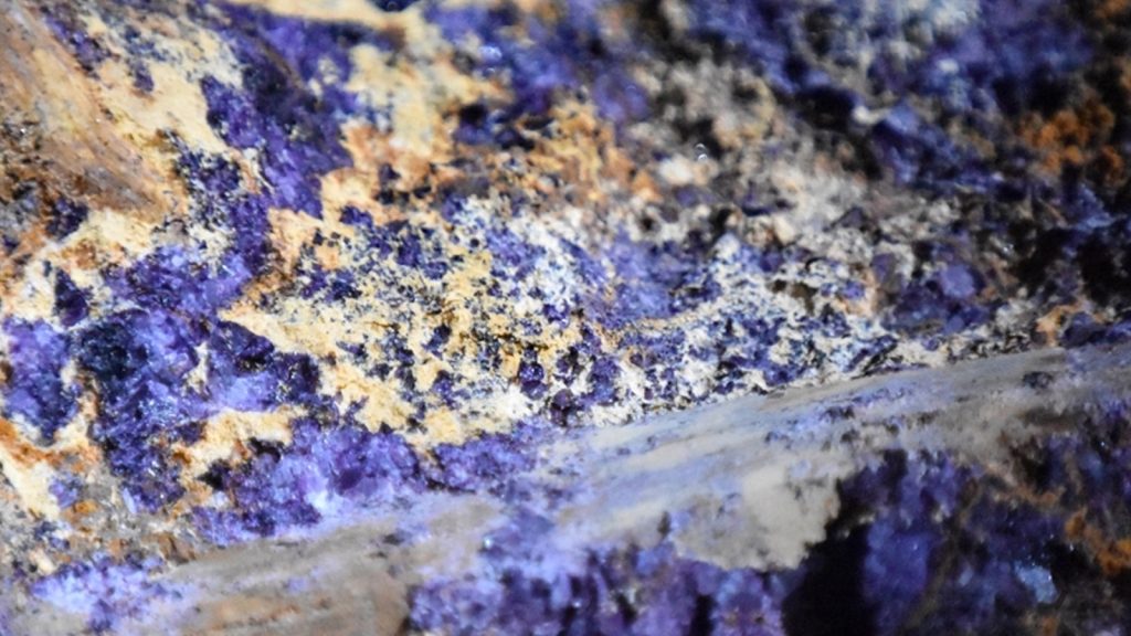 Kritik madenlerde Çin tahakkümü! Gözler Brüksel’in yol haritasına çevrildi