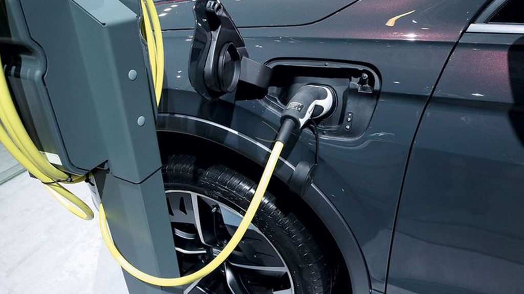 Türkiye’de satılan her 10 otomobilden 4’ü elektrikli ya da hibrit