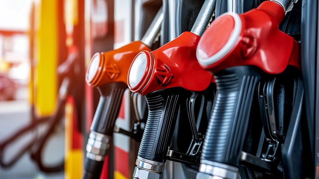 Akaryakıt fiyatlarını etkileyecek gelişme! Geçici yasak getirildi