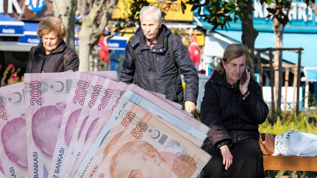 Emekliye promosyonda rekor ücret! Bankalar kesenin ağzını açtı