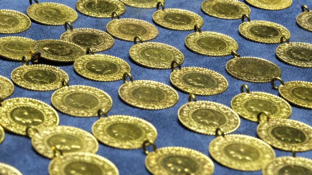 Gram altın rekor kırdı! İslam Memiş’ten bomba tahmin geldi