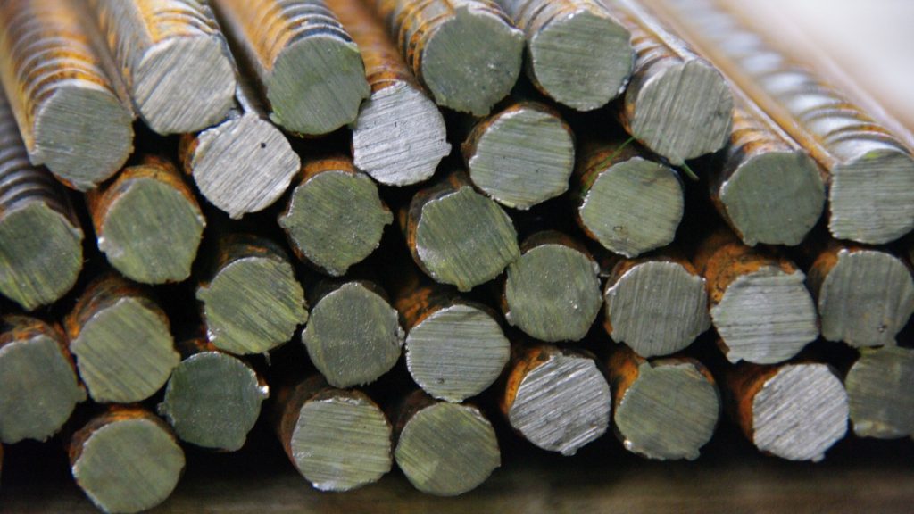 İnşaat demirlerinde fiyatlar düşecek mi? Güncel 1 ton inşaat demiri fiyatlarında son durum