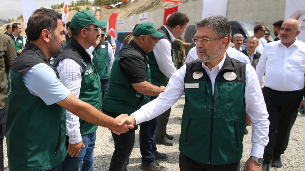 Bakan Yumaklı: Çetintepe Barajı ile 3 ilde 600 bin dekar arazi sulanacak