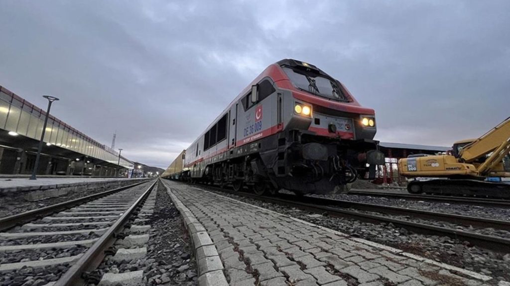 Zengezur Koridoru’nda tarihi adım! Kars-Iğdır-Aralık-Dilucu Demir Yolu Hattı’nın temeli atılıyor