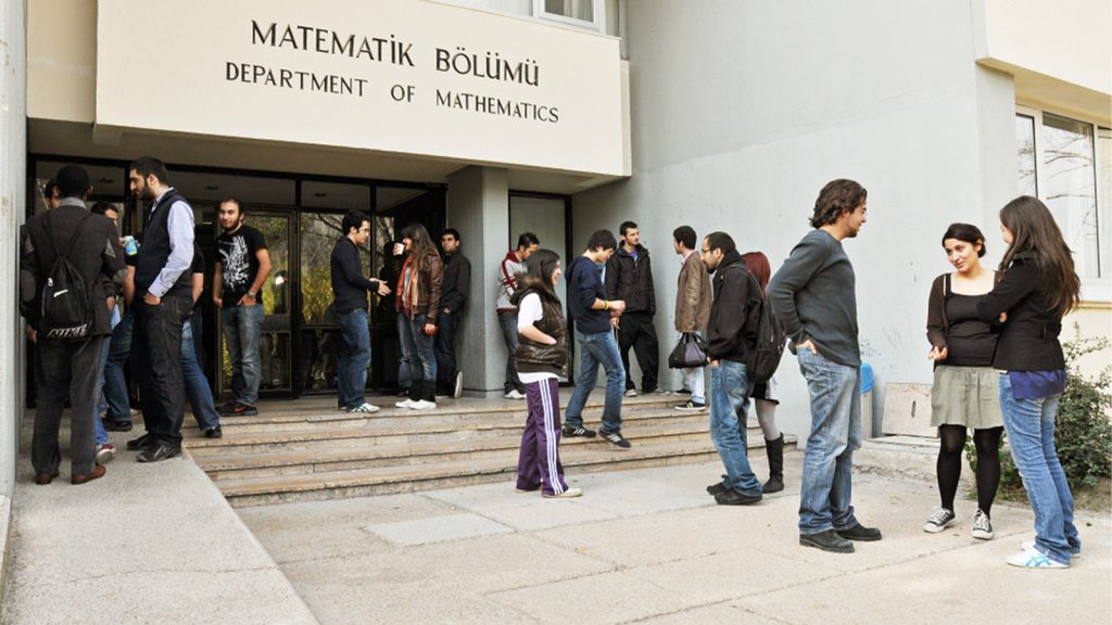 Öğrencilere burs tuzağı, dolandırıcılar işbaşında!