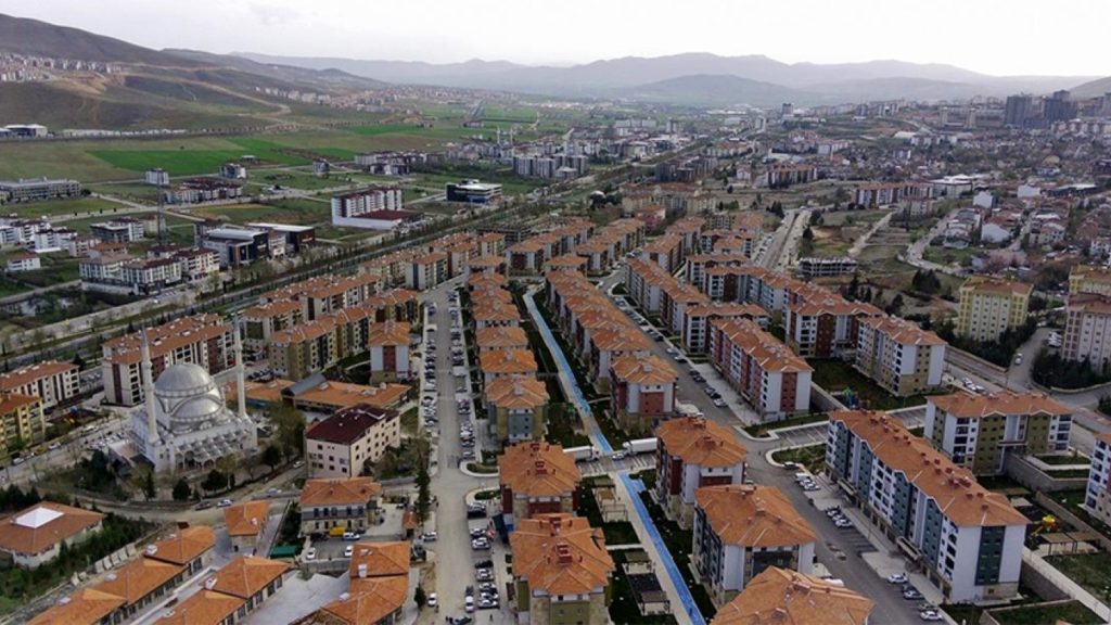 Çatıyla başlayan tartışma!  Kent mimarisi değişiyor