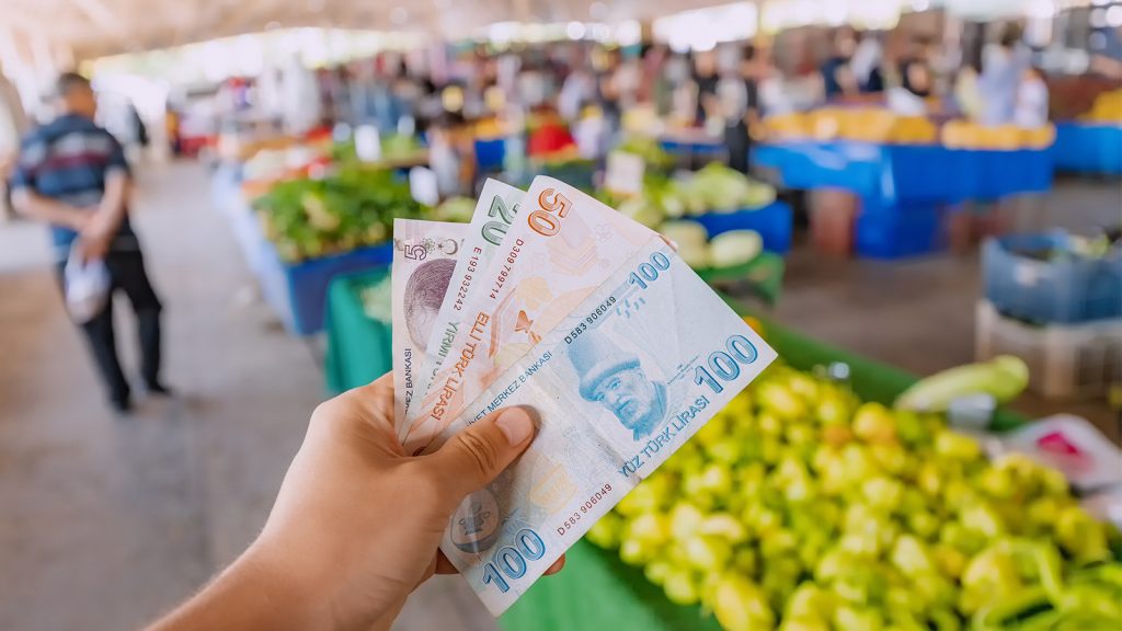 Geçinmek mucize oldu, maaşlar eriyor maliyetler artıyor