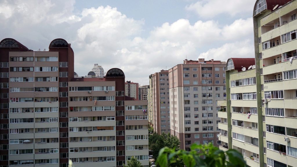 117 bin kişi taşınmak zorunda kaldı, sitelerde aidat göçü!