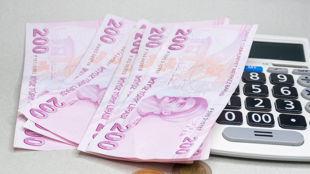 2026 asgari ücretini bilmişti! Emekli ve memur zammı için net rakam verdi