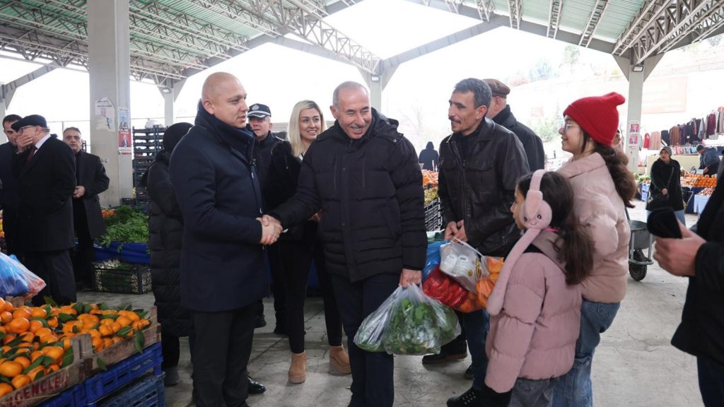 Emeklilere “pazar desteği” ödemeleri hesaplara yattı