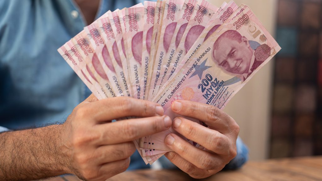 Emeklilerin beklediği zam haberi! “Cumhur İttifakı’nın gündeminde” deyip tarih verdi