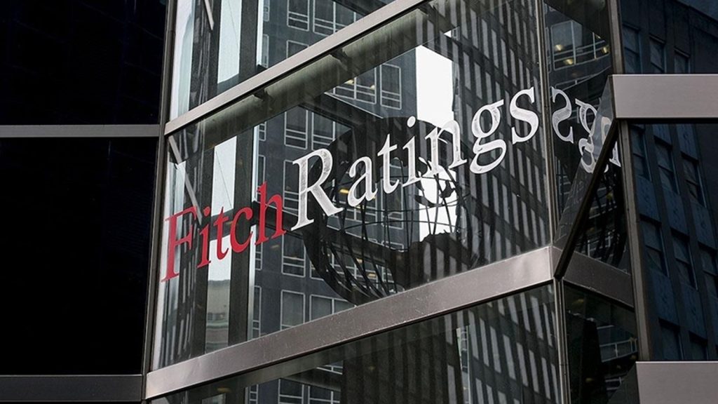 Fitch Türkiye’nin kredi notu görünümünü pozitife çevirdi
