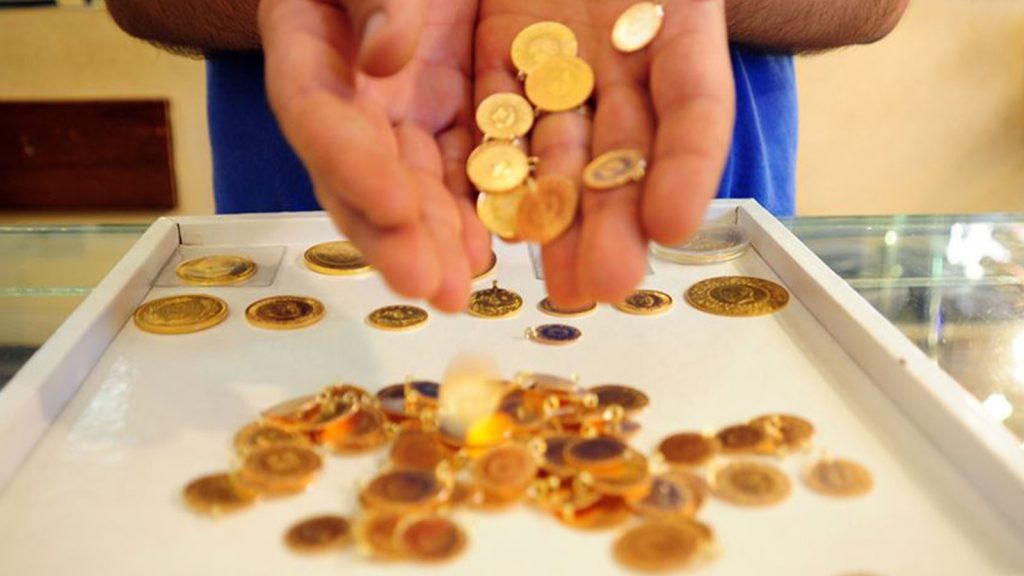 Altında gözler perşembe gününe çevrildi! Peki bugün gram, çeyrek, yarım, tam altın ne kadar?