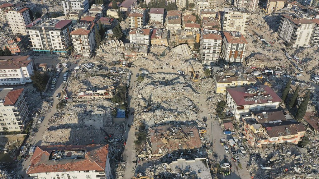 Depremde tehlike zeminde, “İstanbul 7 gibi hissedecek”