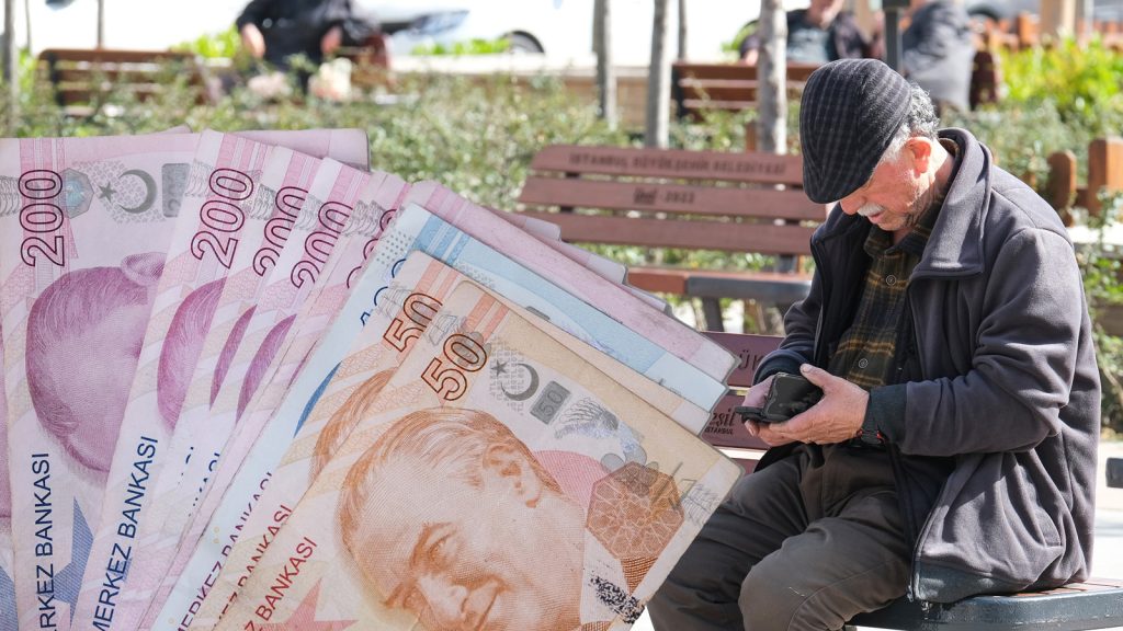 Emekliye en az 10 bin TL ikramiye: Başvuru yapmayan alamayacak