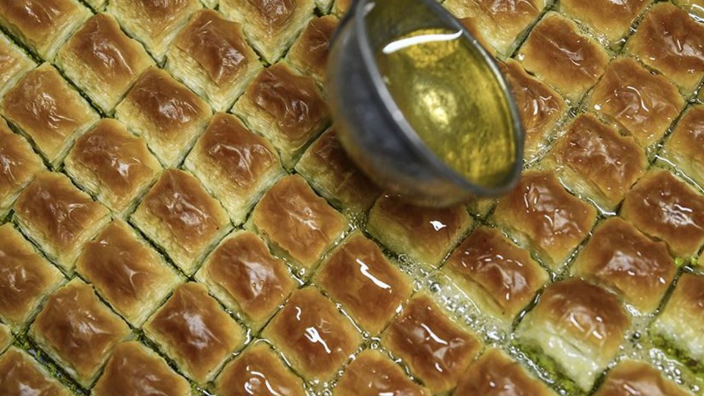 TMSF, ünlü tatlıcıyı satışa çıkardı!