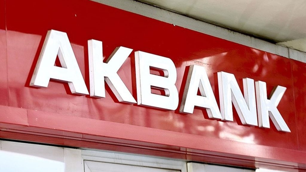 Akbank mobil neden açılmıyor? Açıklama geldi