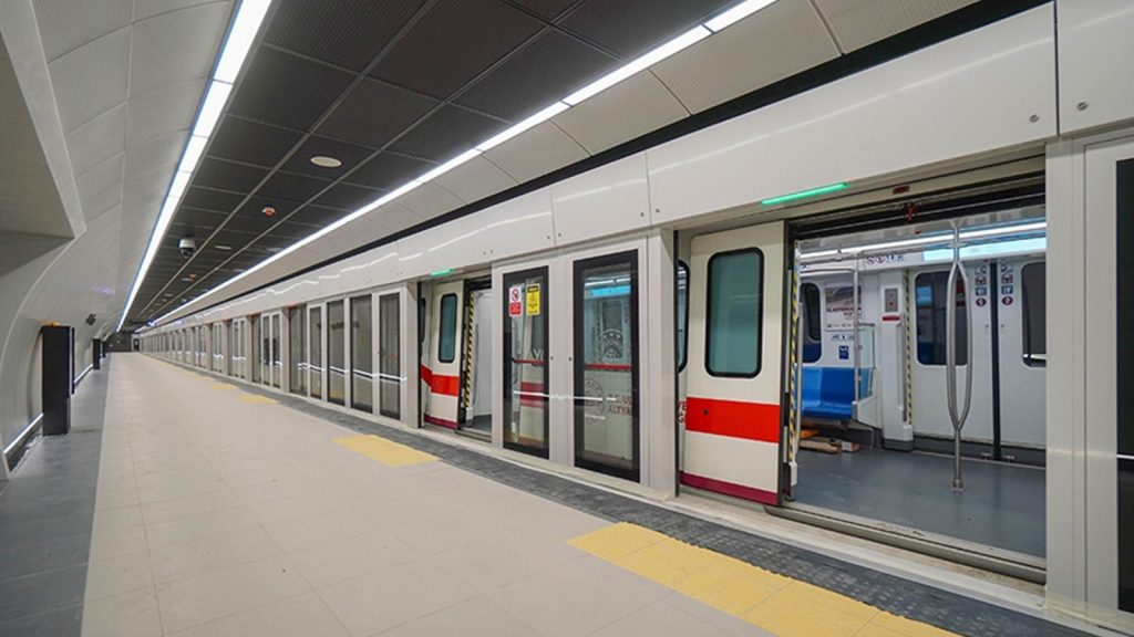 İstanbul Havalimanı metrosunda yolcu rekoru kırıldı