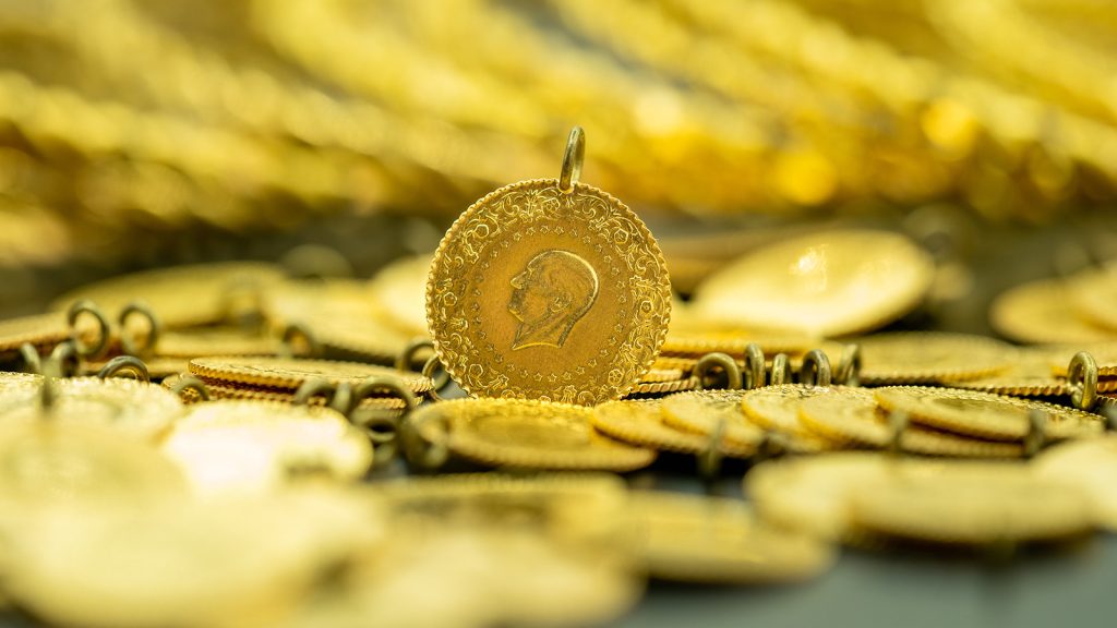 Fed’in faiz kararı sonrası değişti! Dev bankadan altın için yeni tahmin